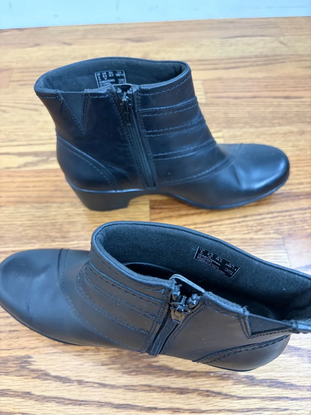 Clarks Malia Marny Low Wedge Ankle Boot Black Leather (9)